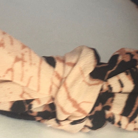 NWT. Headbands Set - Picture 7 of 13